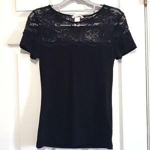 H&M lace shoulder top